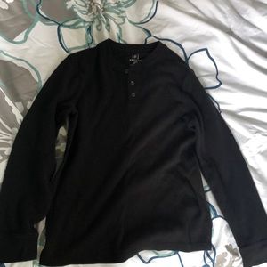 Black george henley thermal small used good